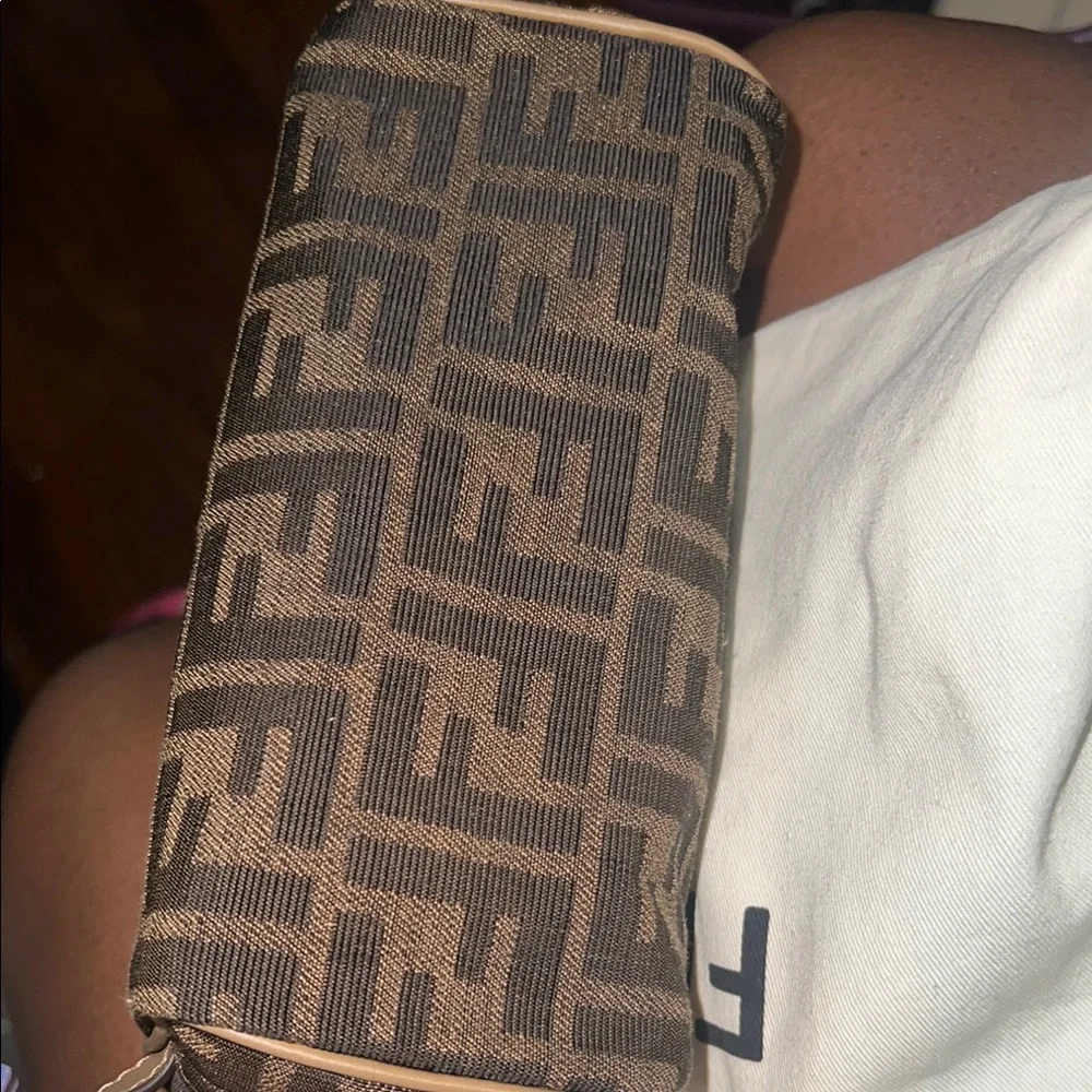 Authentic Fendi Brown Toiletry Bag  Monogram - Picture 9 of 11